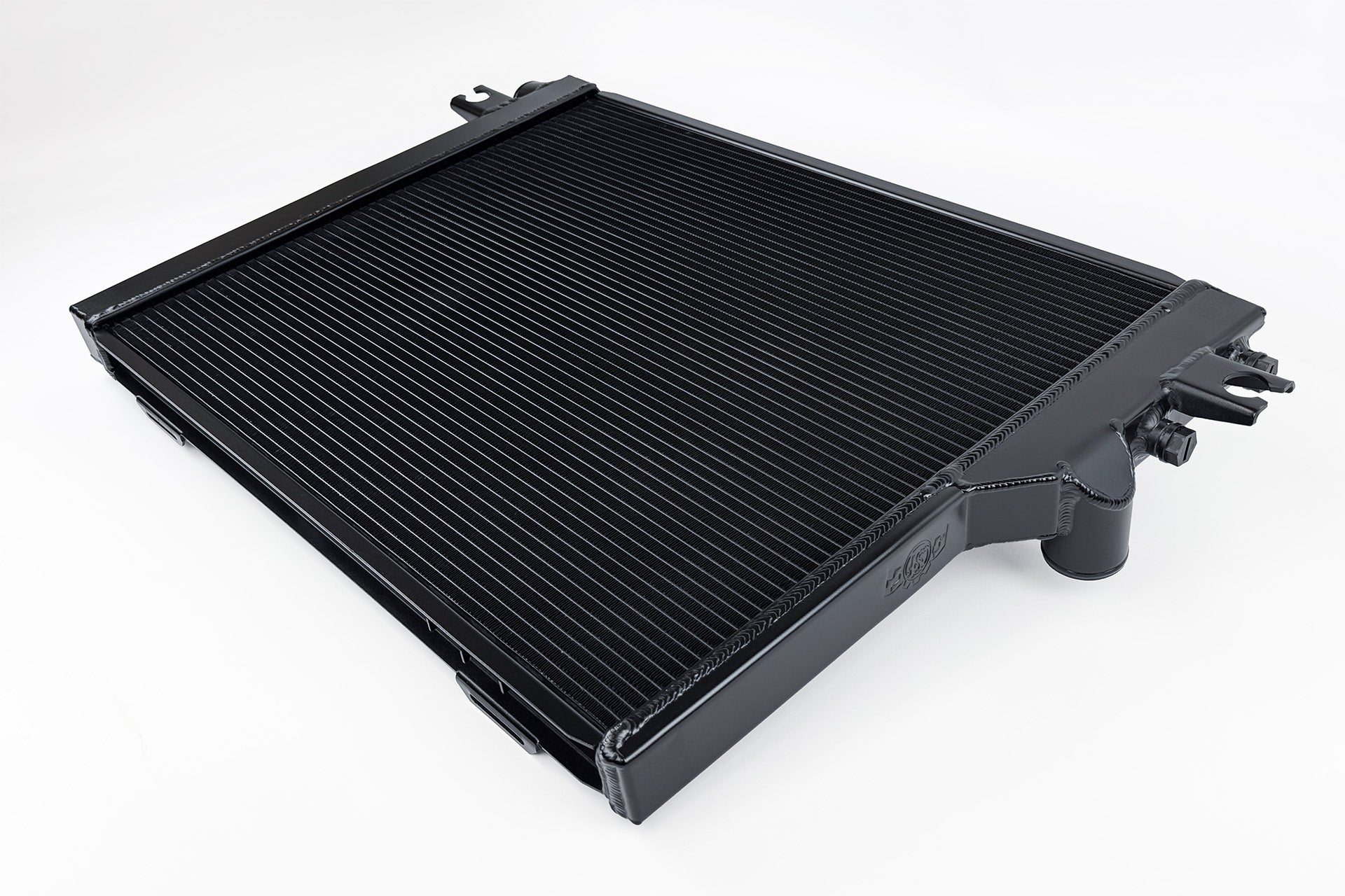 CarBahn BMW E2X M5/M6 High-Performance Radiator
