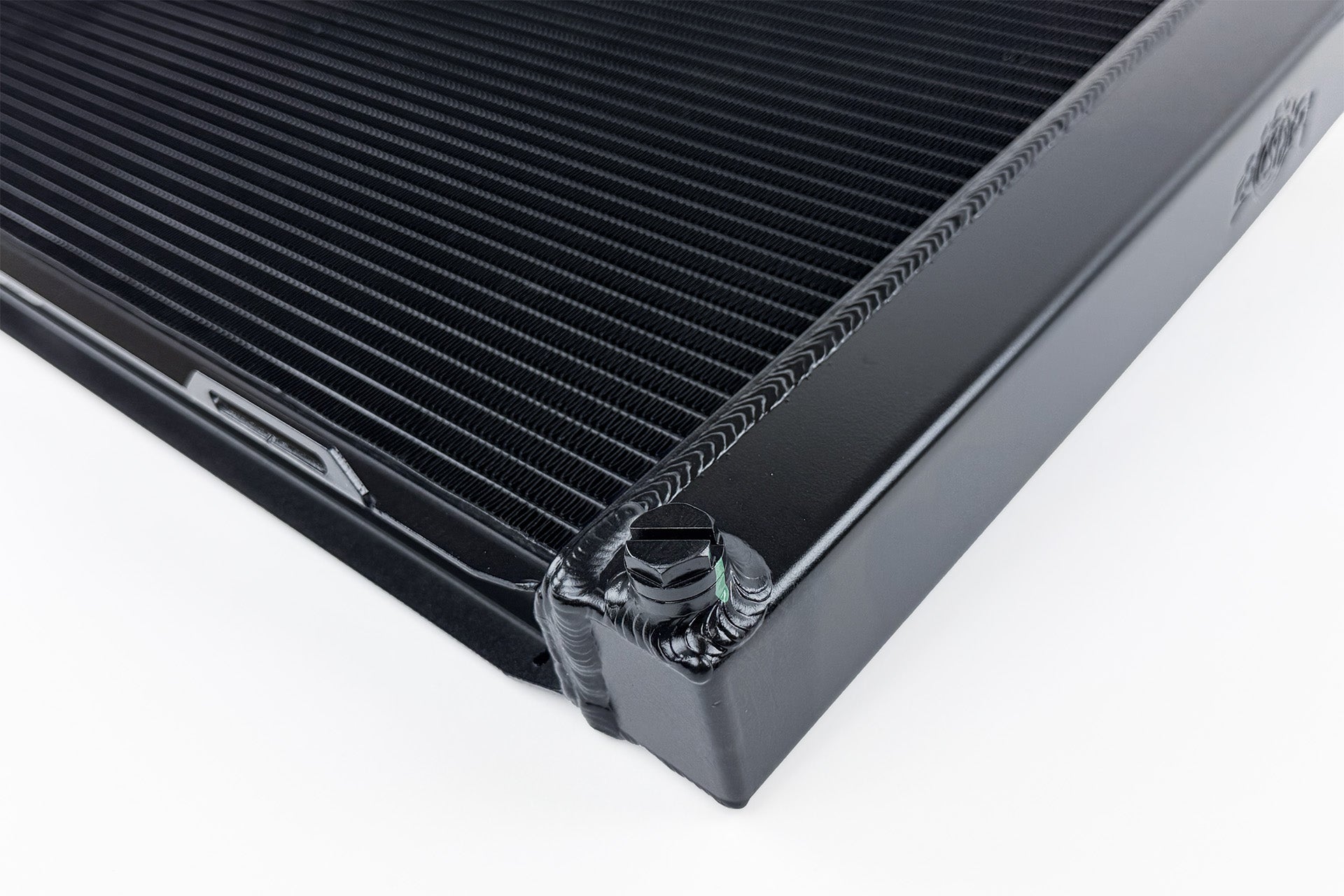 CarBahn BMW E2X M5/M6 High-Performance Radiator