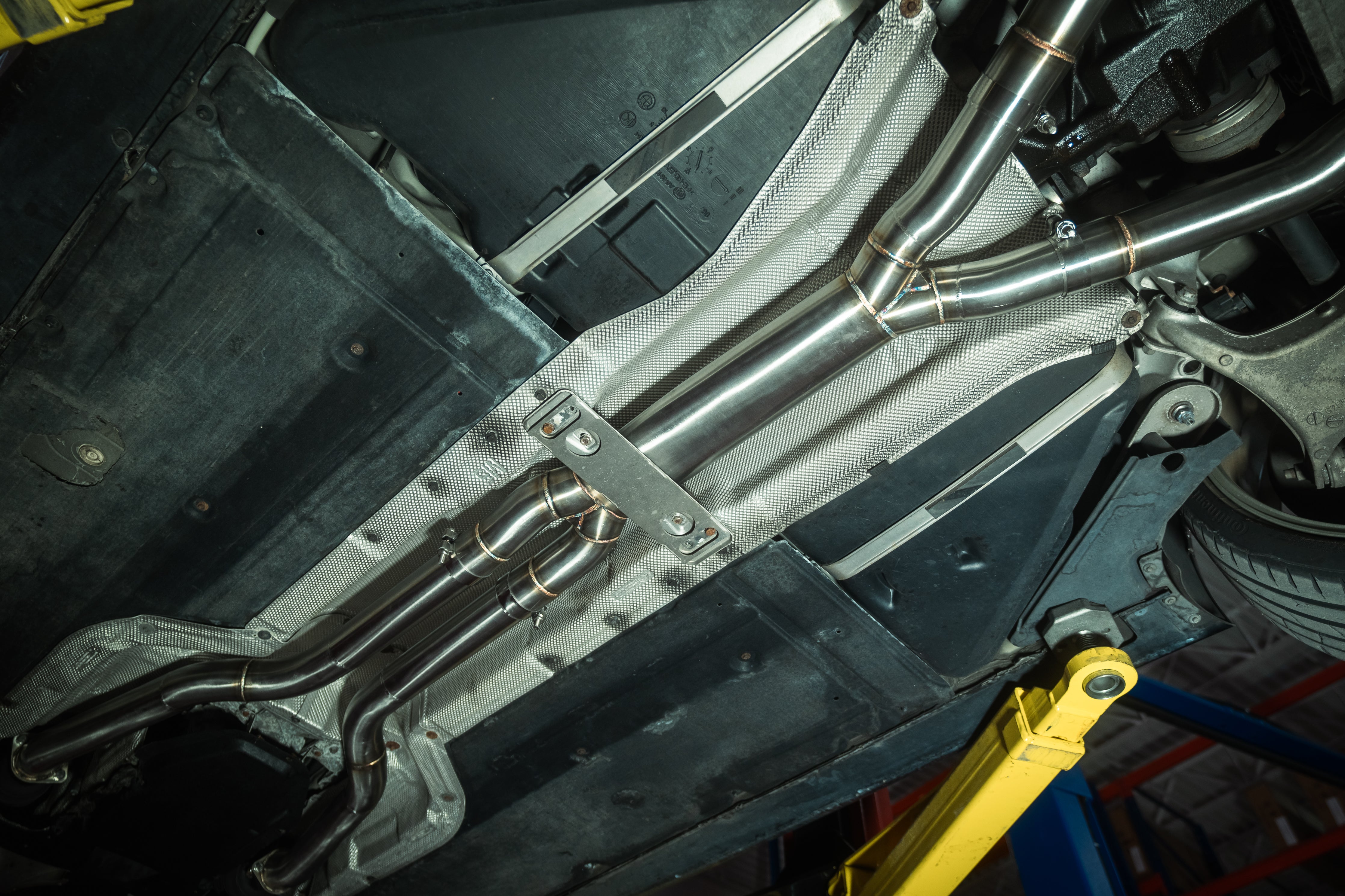 Valvetronic Exhaust - BMW E60 M5 Valved Sport Exhaust System