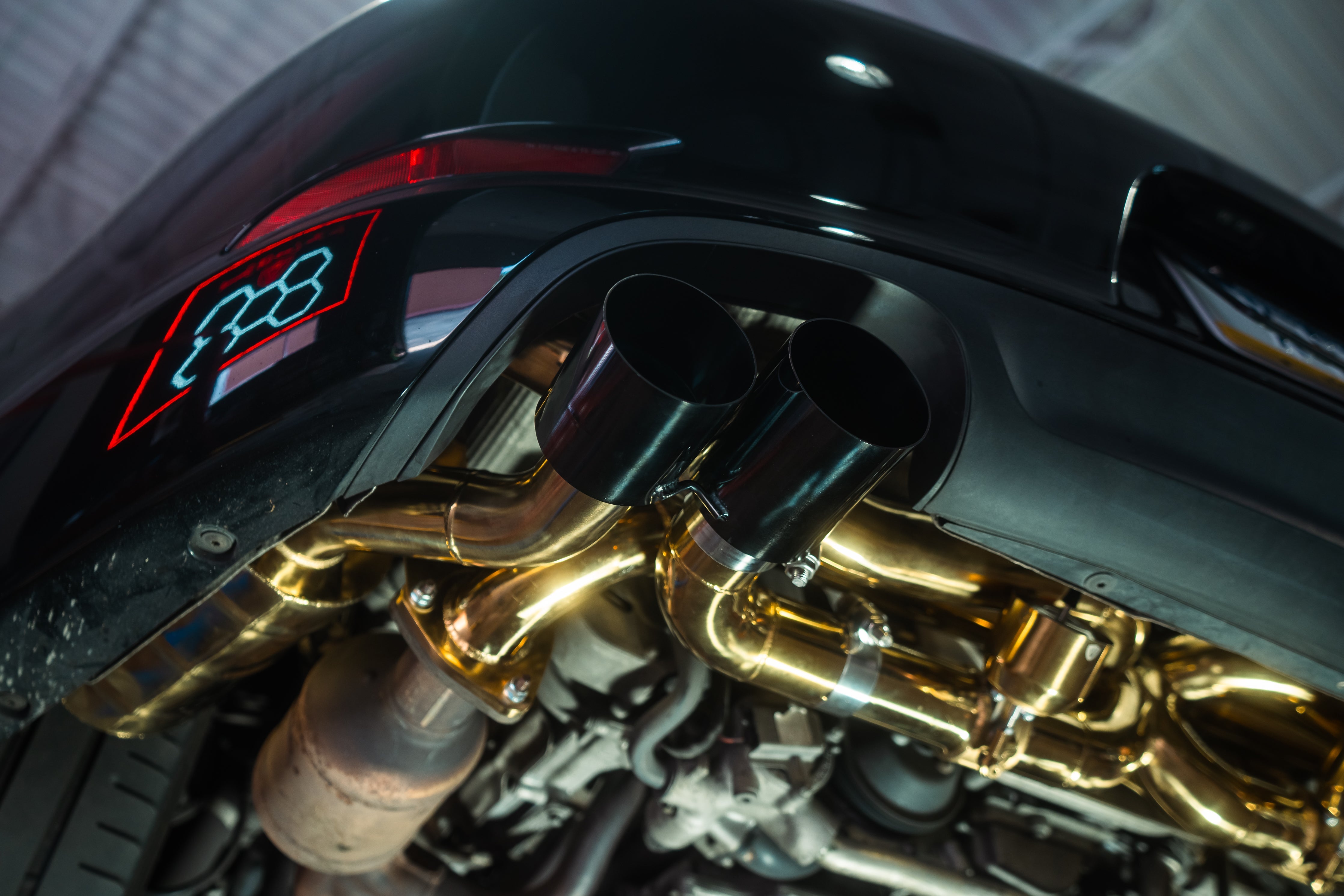 Valvetronic Exhaust - Valved Sport Exhaust System for Porsche 911 Carrera / S / GTS (991.1)