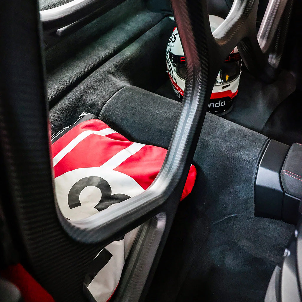 SilverRocket Seamless Carbon Roll Bar Porsche 991 & 992 GT3 GT3RS | FIA & TÜV