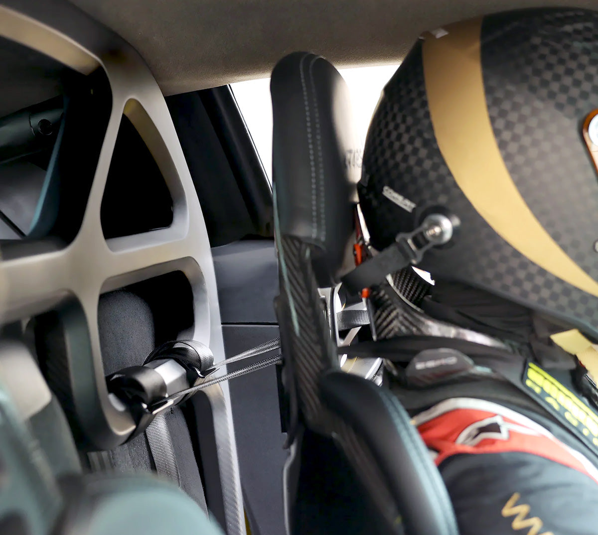 SilverRocket Dry Carbon Fiber Roll Bar for Porsche Cayman 718 & 981 | FIA Certified
