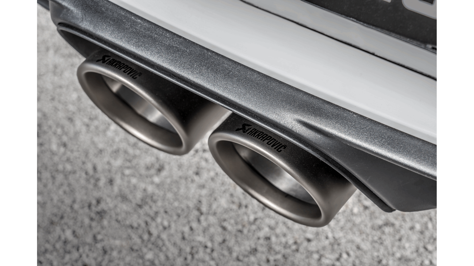 Akrapovic 2018 Porsche 911 GT3 RS (991.2) Tail Pipe Set (Titanium)